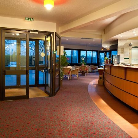 Egg Hotel Gonesse กูเนสส์ ภายนอก รูปภาพ